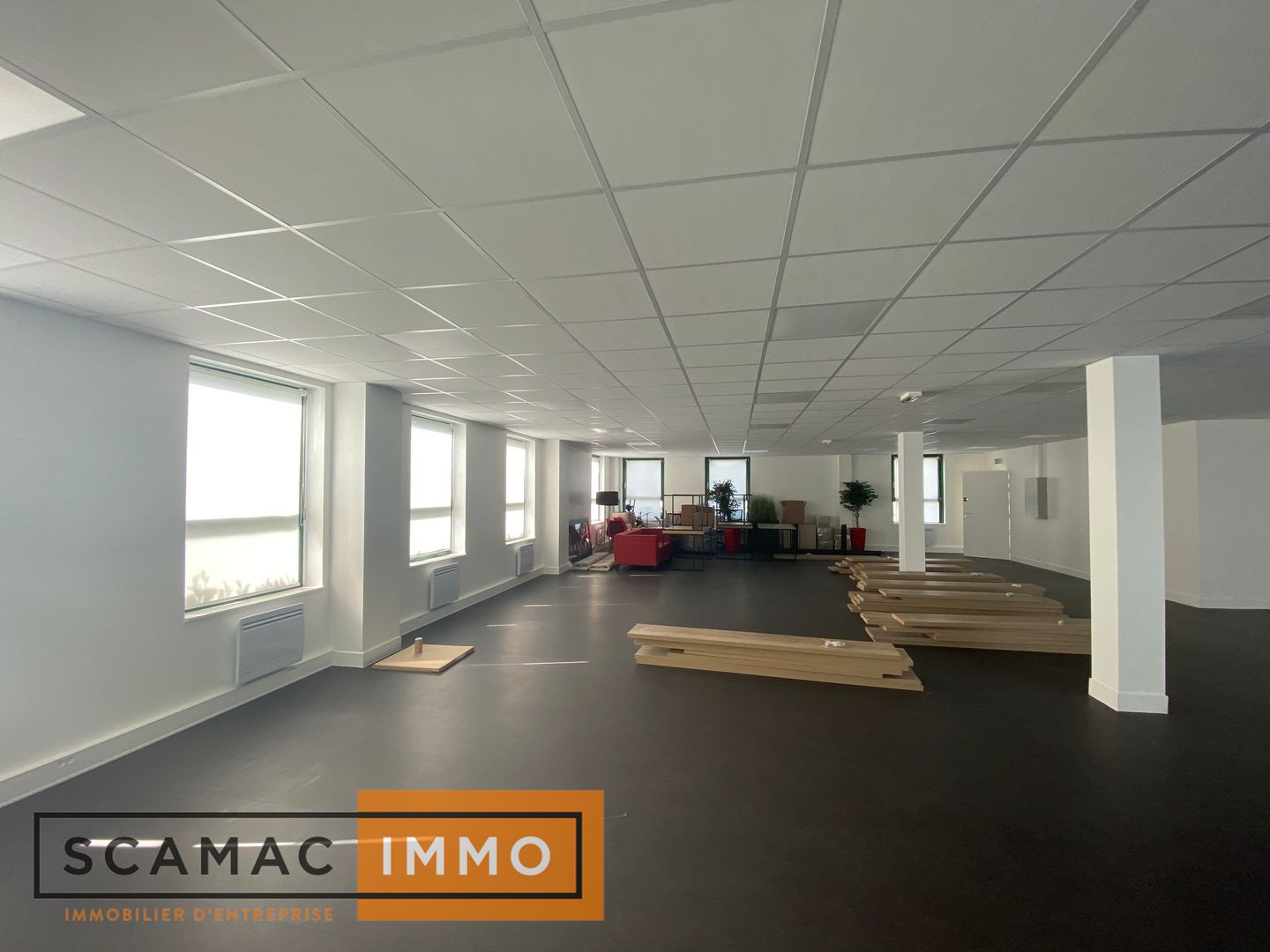 bureau de 1 334m², Viry-Châtillon (Essonne)