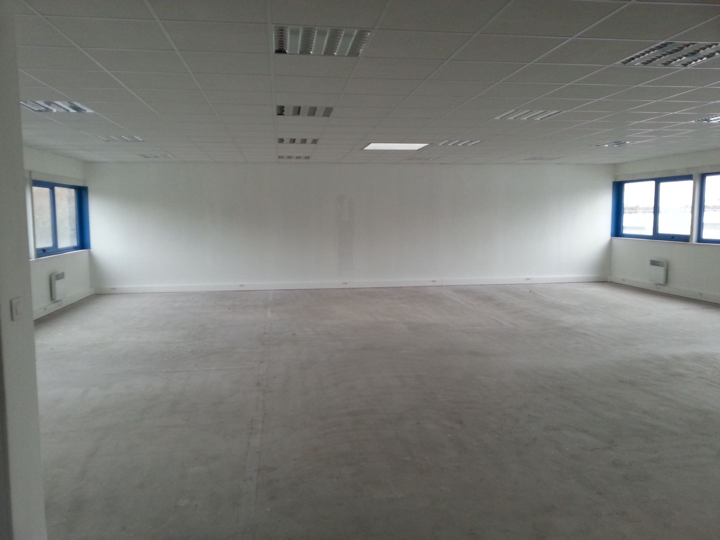 local d'activités de 495m², Villepinte (Seine-Saint-Denis)