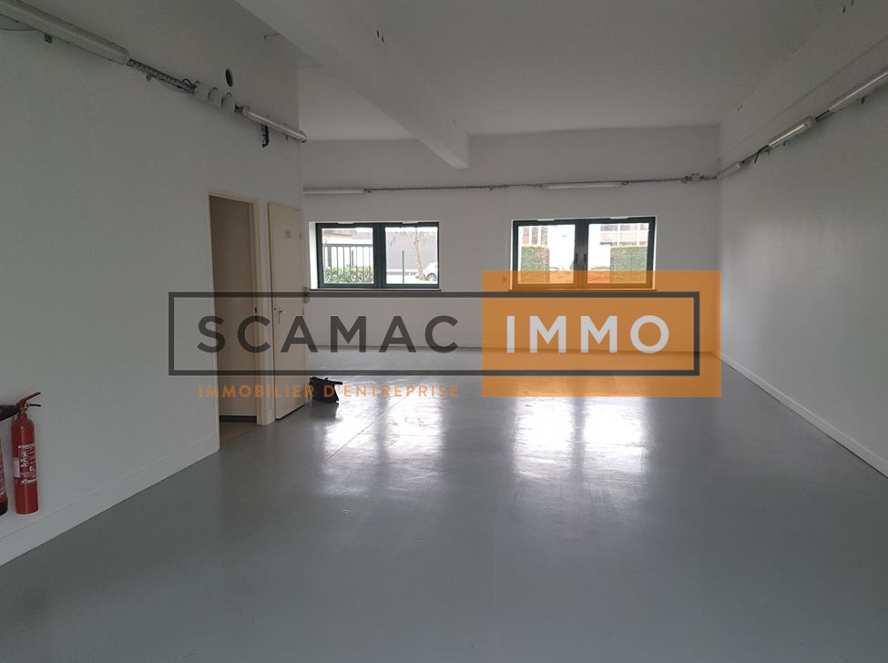 bureau de 118m², Mitry-Mory (Seine-et-Marne)