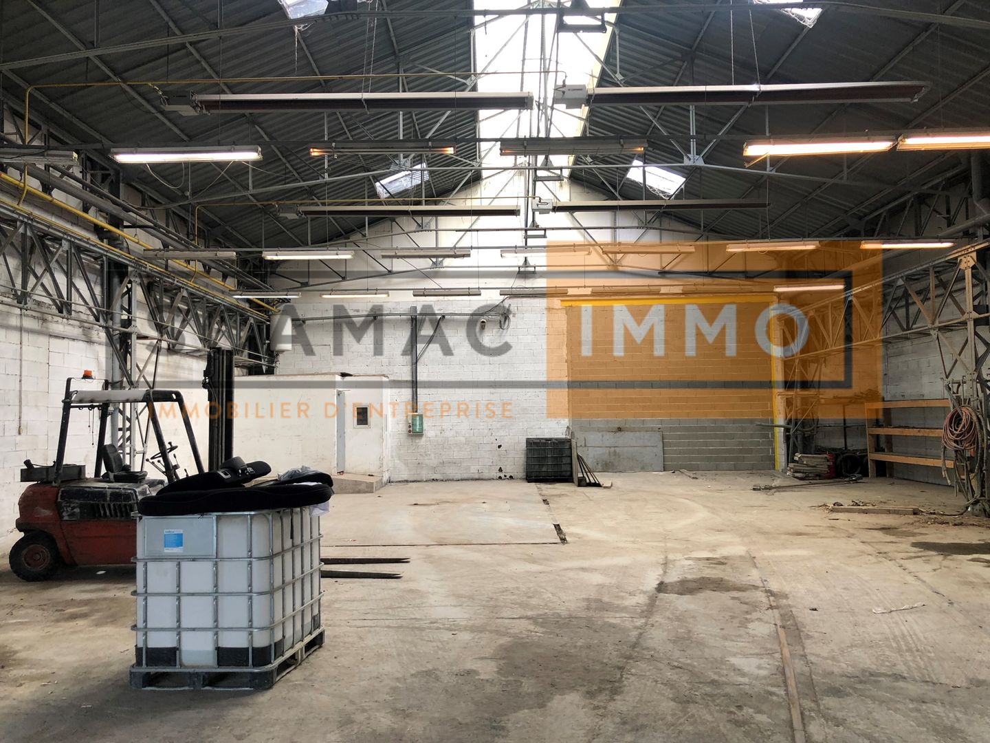 local d'activités de 400m², Villeneuve-le-Roi (Val-de-Marne)