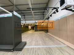 local d'activités de 740m², Le Blanc-Mesnil (Seine-Saint-Denis)