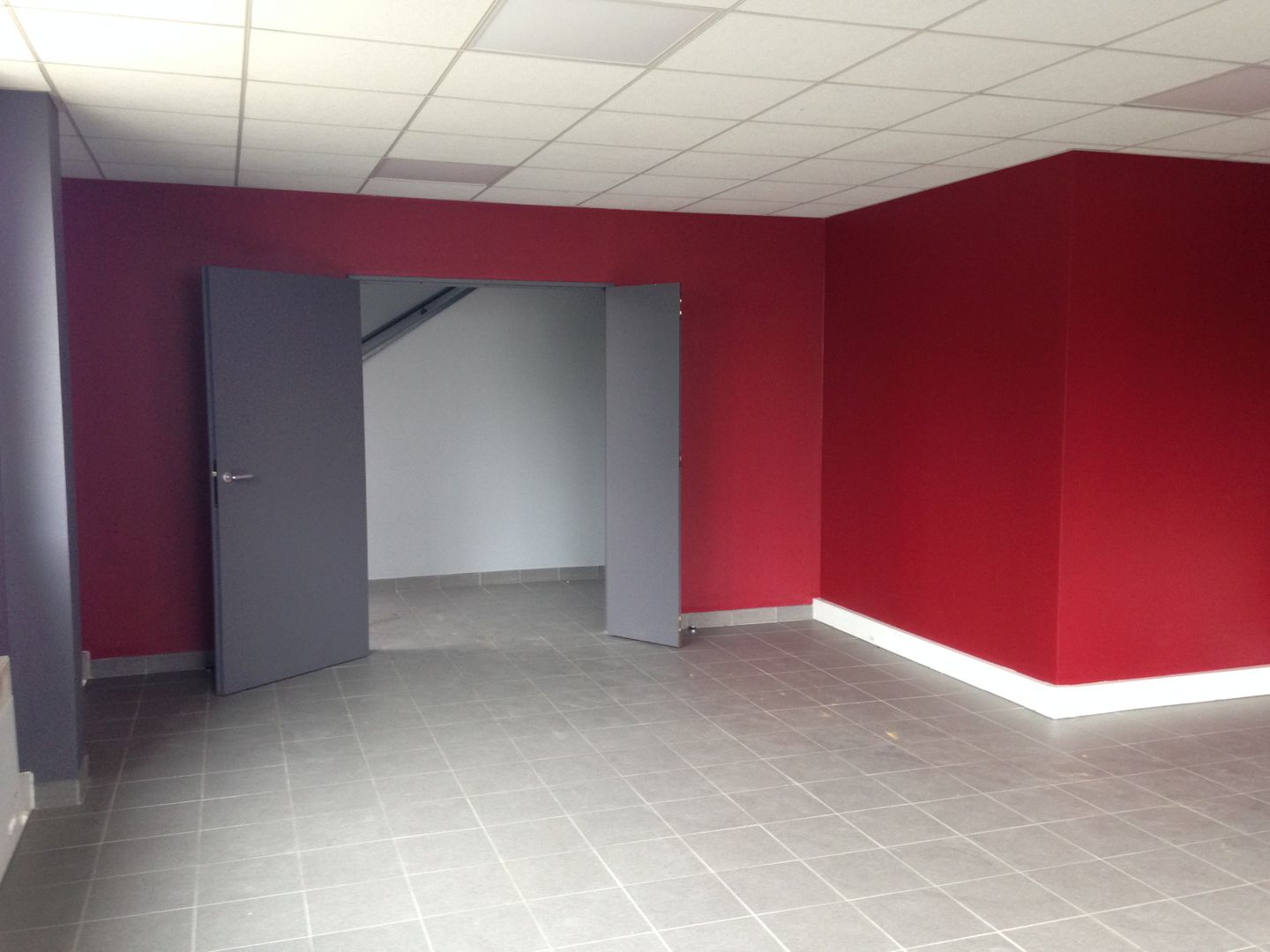 local d'activités de 473m², Goussainville (Val-d'Oise)