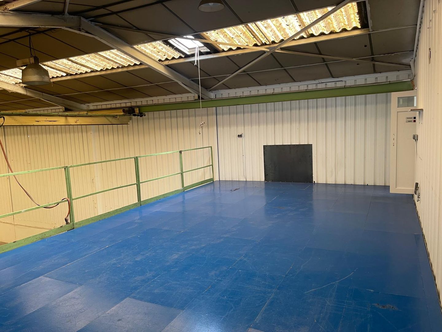 local d'activités de 401m², Noisy-le-Sec (Seine-Saint-Denis)