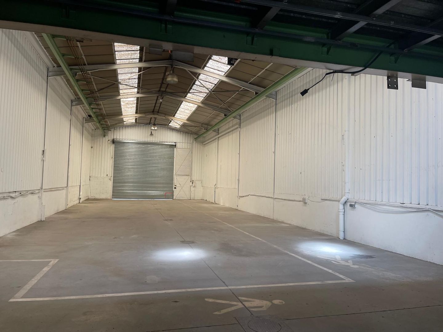local d'activités de 401m², Noisy-le-Sec (Seine-Saint-Denis)