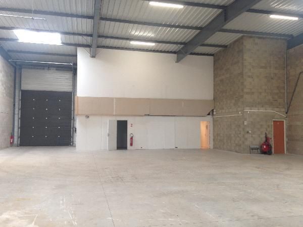 local d'activités de 557m², Saint-Brice-sous-Forêt (Val-d'Oise)