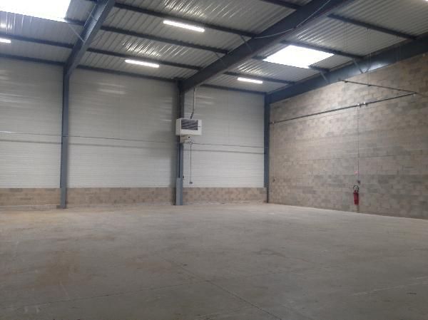 local d'activités de 557m², Saint-Brice-sous-Forêt (Val-d'Oise)