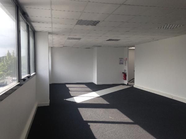 local d'activités de 557m², Saint-Brice-sous-Forêt (Val-d'Oise)