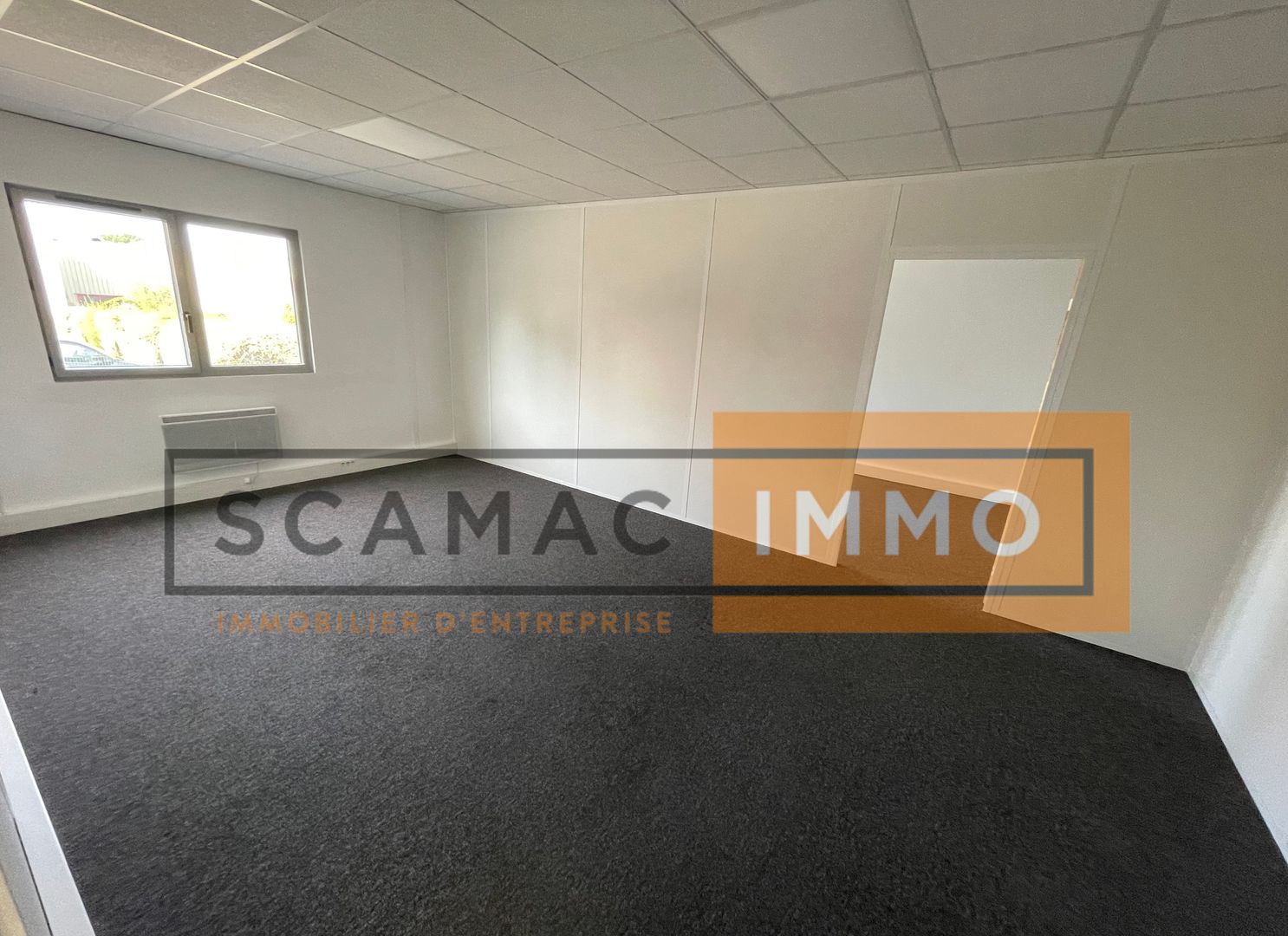 local d'activités de 825m², Collégien (Seine-et-Marne)