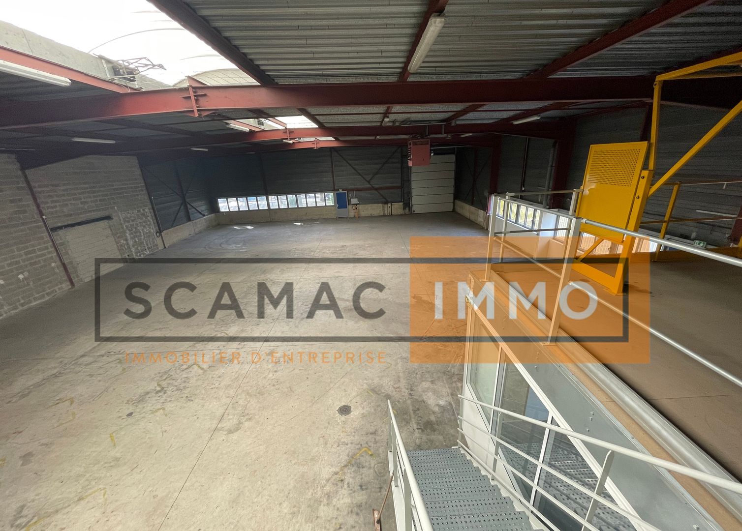 local d'activités de 825m², Collégien (Seine-et-Marne)