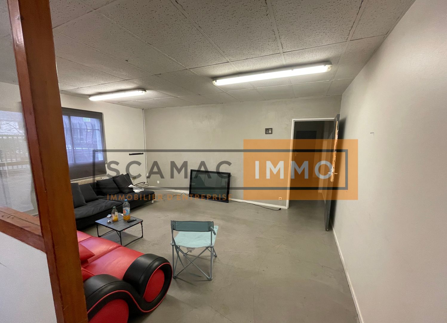 local d'activités de 345m², Noisy-le-Grand (Seine-Saint-Denis)