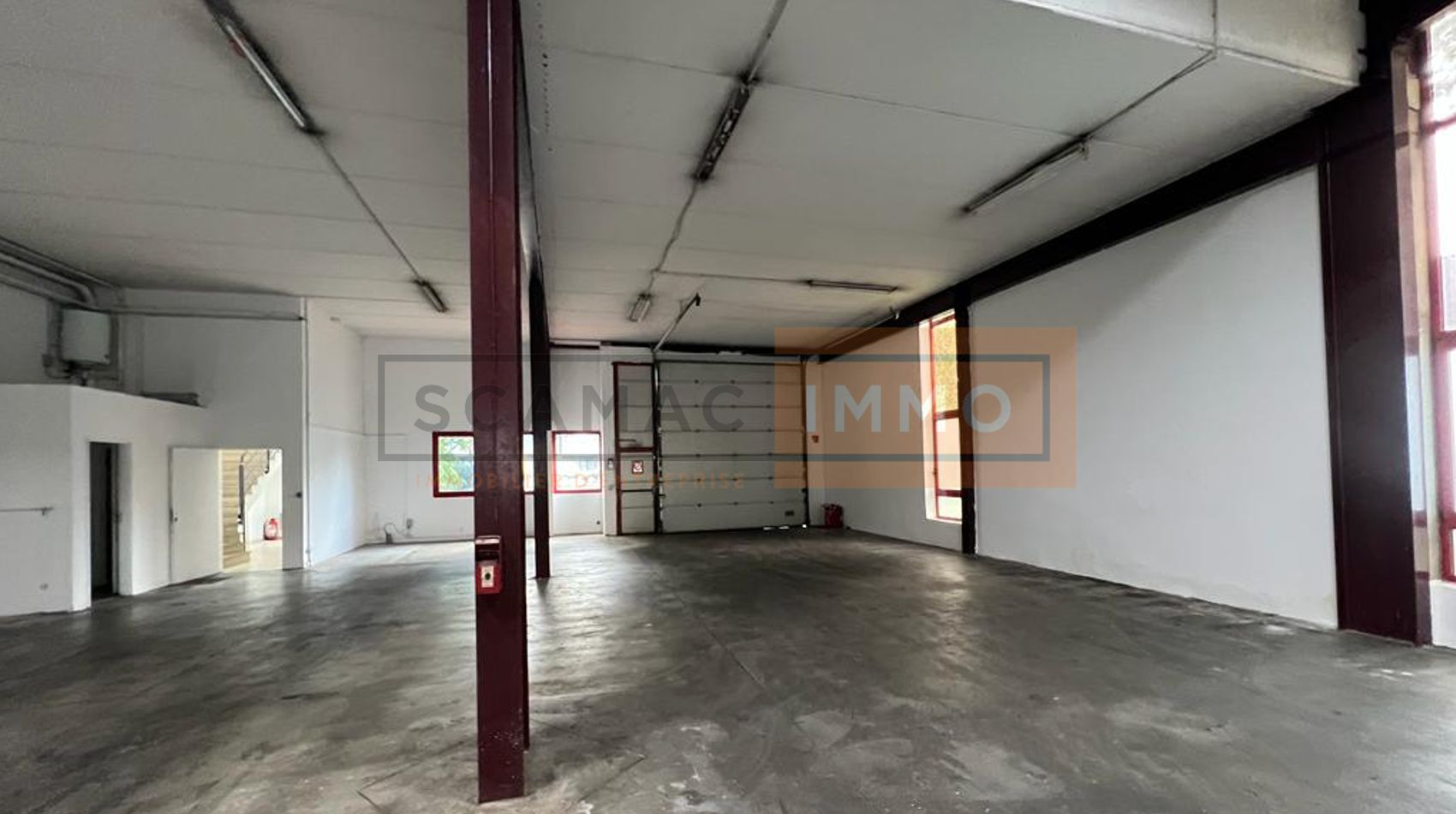 local d'activités de 612m², Le Blanc-Mesnil (Seine-Saint-Denis)