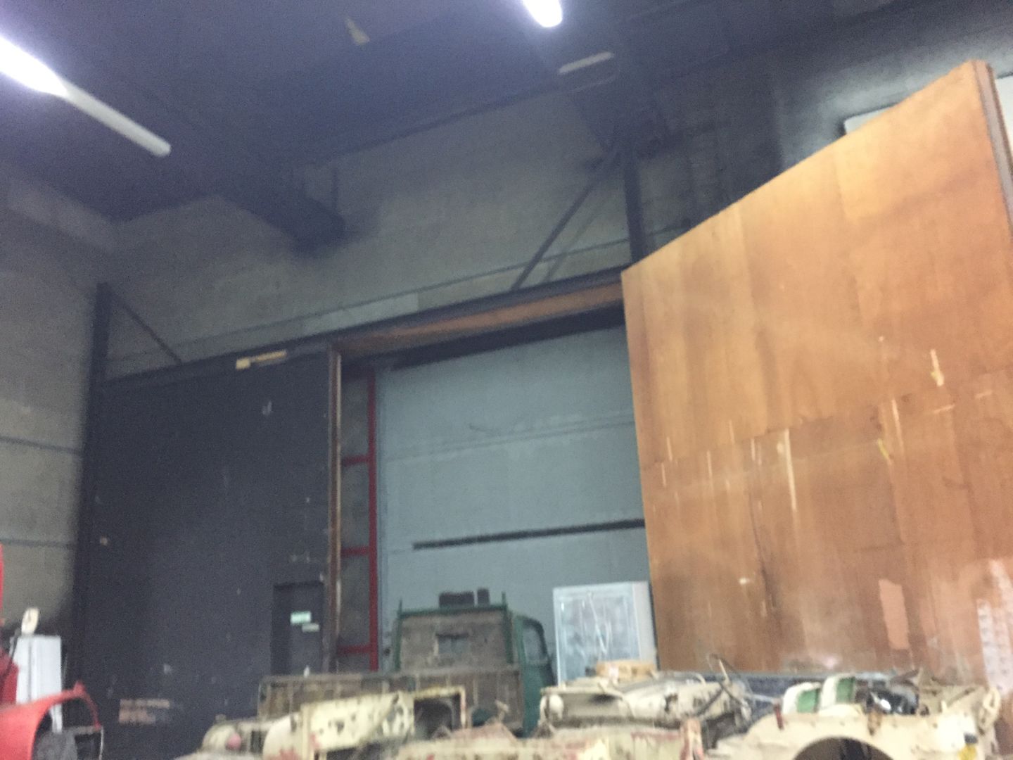 entrepôt de 300m², Saint-Germain-lès-Arpajon (Essonne)