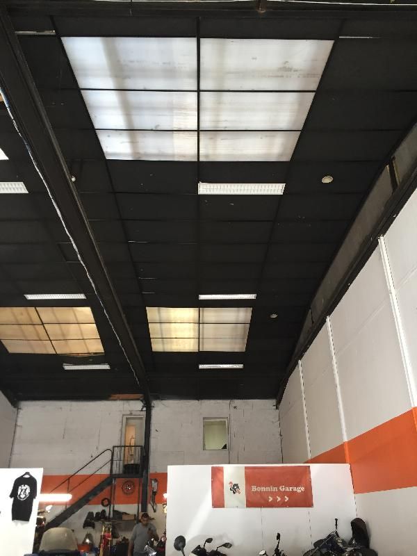 entrepôt de 330m², Saint-Germain-lès-Arpajon (Essonne)