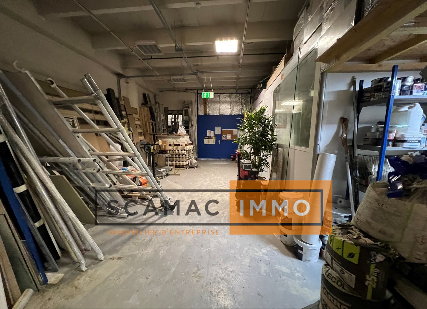 local d'activités de 179m², Bagnolet (Seine-Saint-Denis)