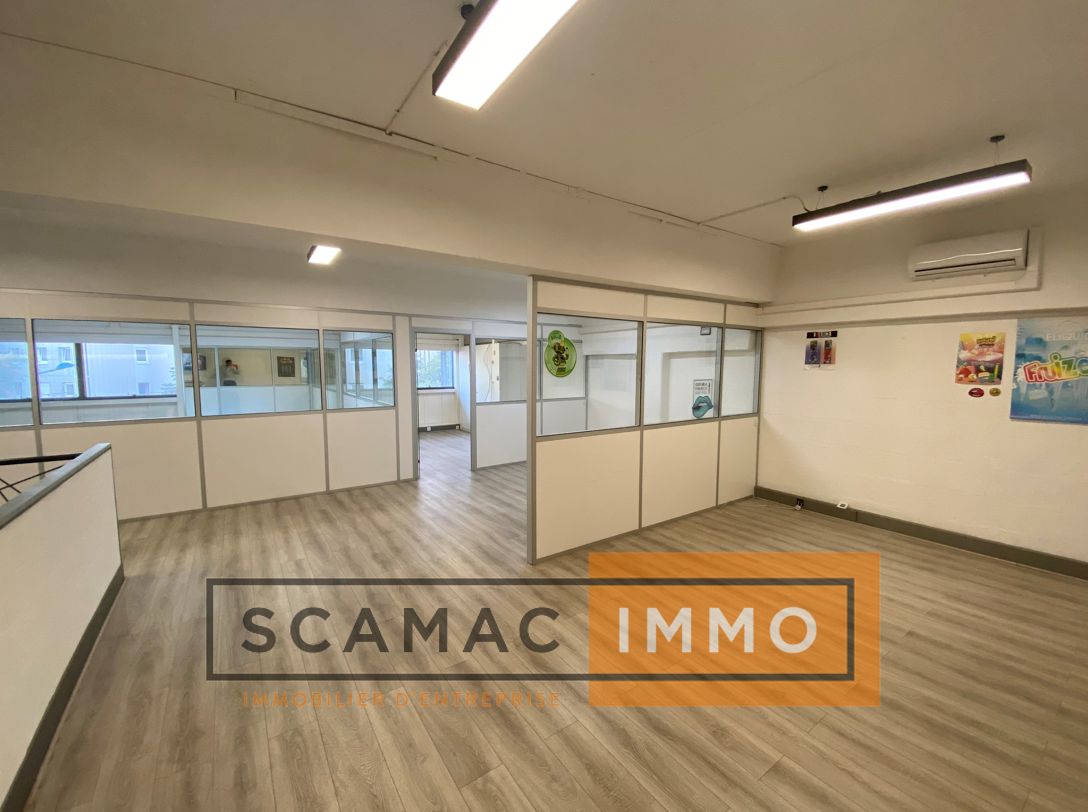 local d'activités de 686m², Pantin (Seine-Saint-Denis)