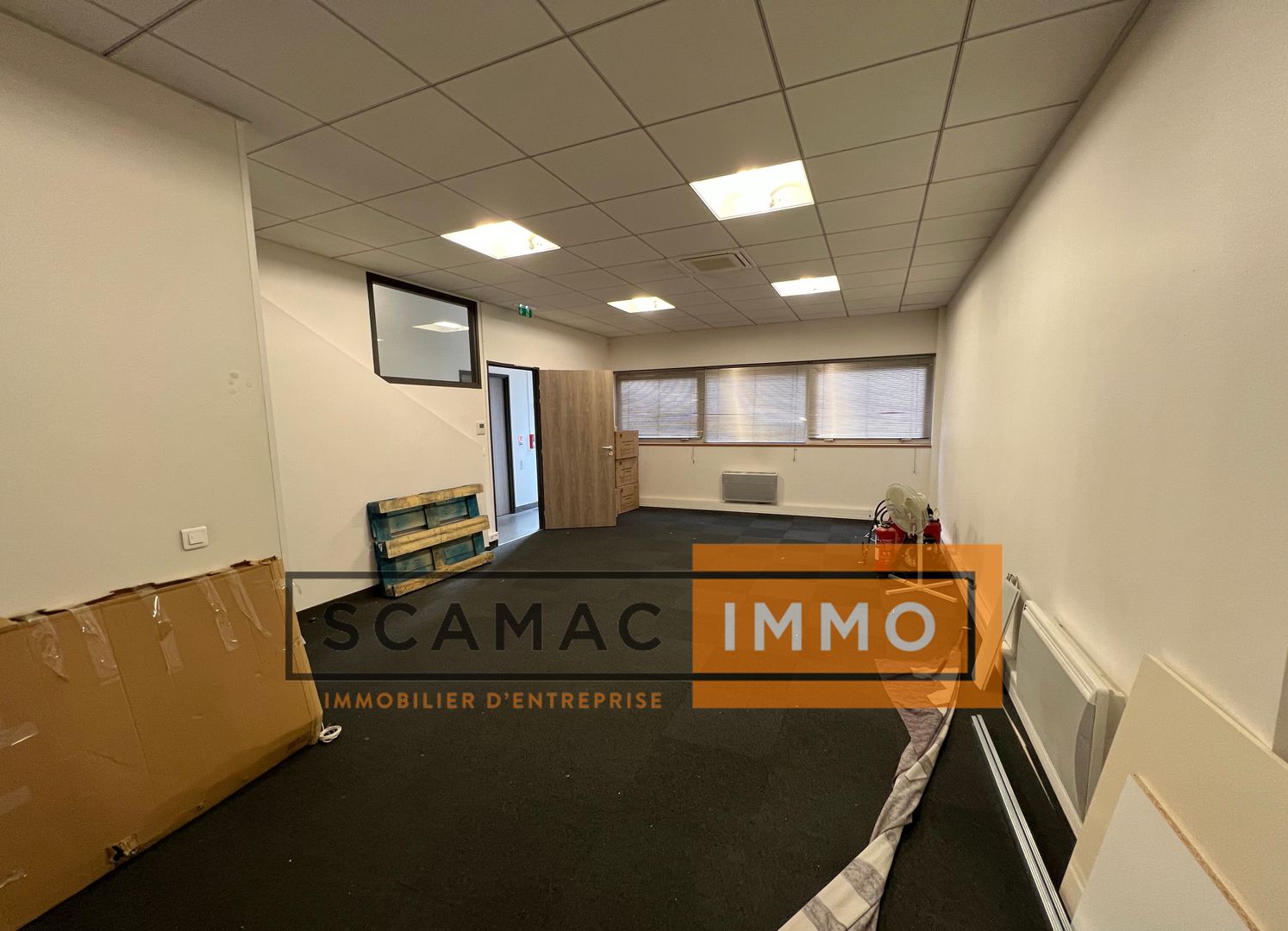 local d'activités de 470m², Aubervilliers (Seine-Saint-Denis)