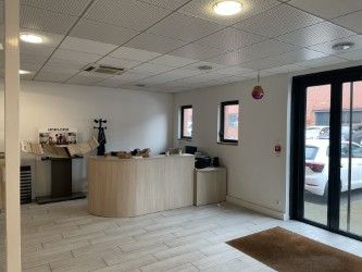 local d'activités de 568m², Saint-Denis (Seine-Saint-Denis)