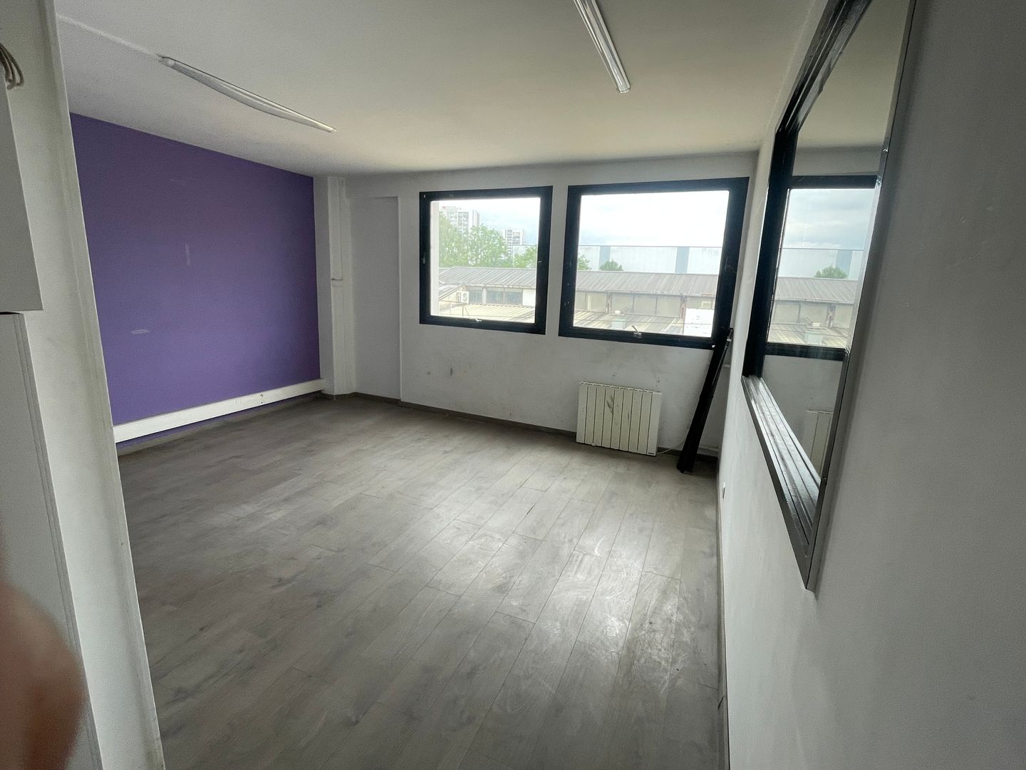 local d'activités de 1 138m², Bobigny (Seine-Saint-Denis)