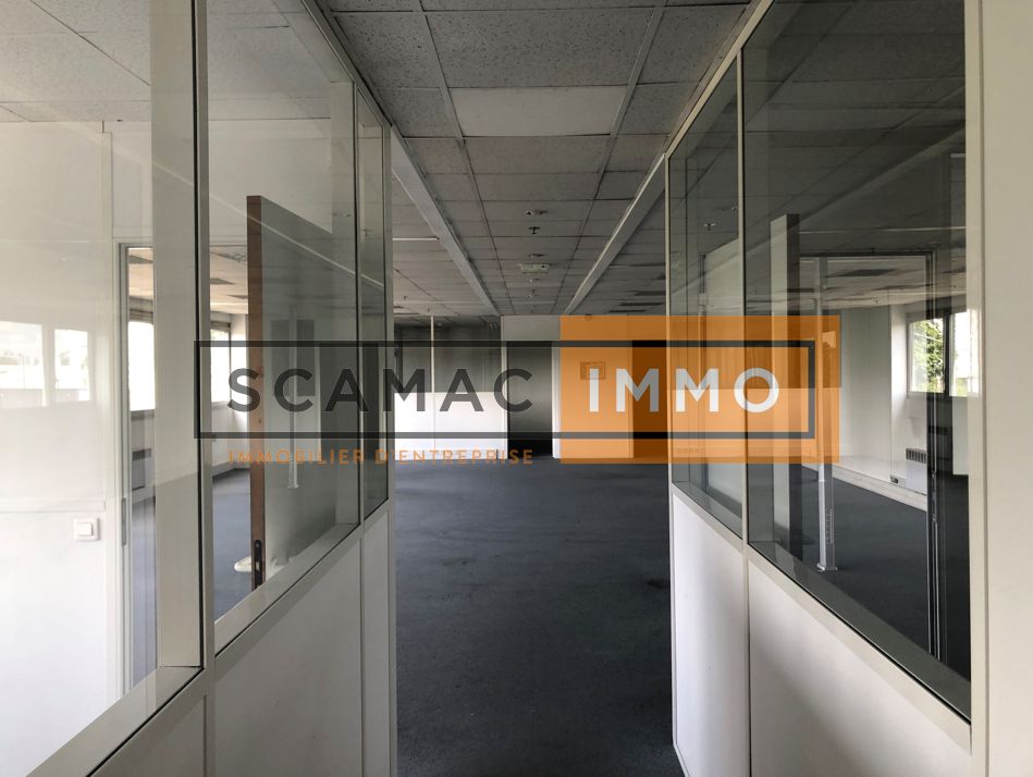 entrepôt de 1 494m², Stains (Seine-Saint-Denis)