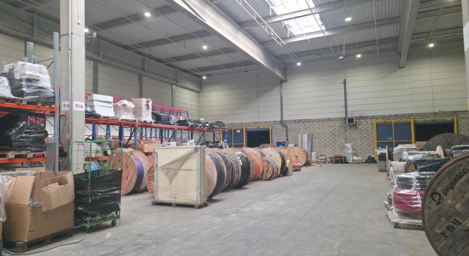 entrepôt de 6&nbsp;388m², Lognes (Seine-et-Marne)