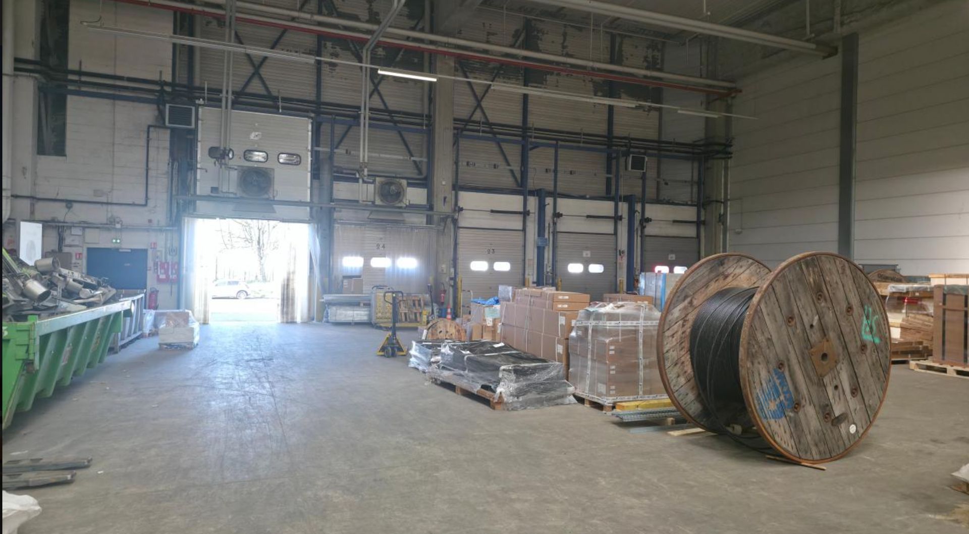 entrepôt de 6&nbsp;388m², Lognes (Seine-et-Marne)