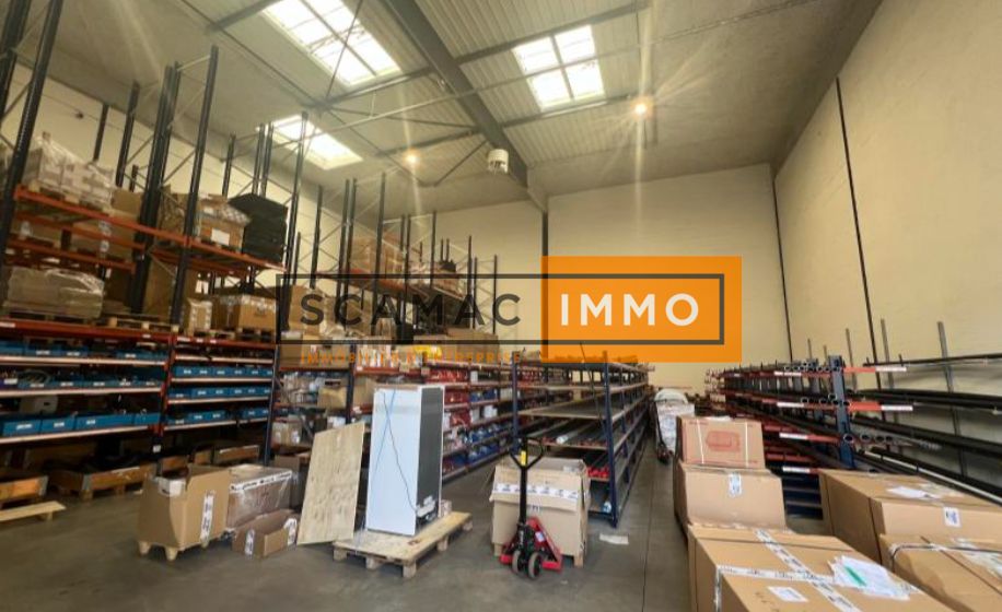 Local d'activités de 680 m², Villeneuve-la-Garenne