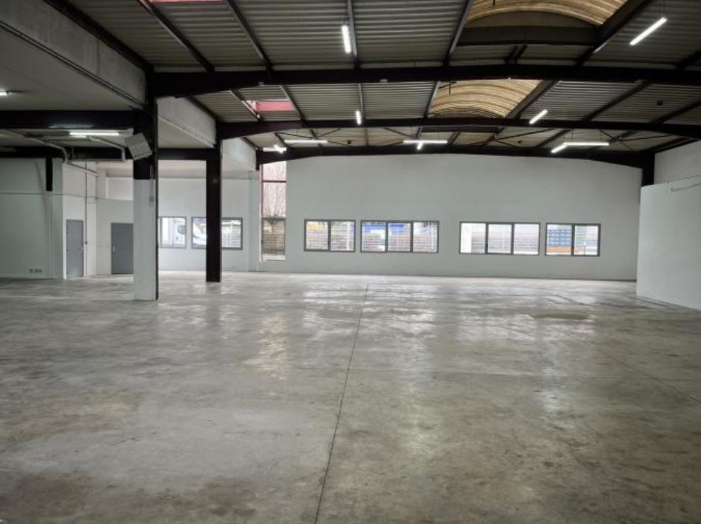 local d'activités de 1&nbsp;044m², Le Blanc-Mesnil (Seine-Saint-Denis)