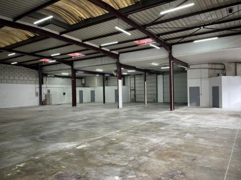 local d'activités de 1&nbsp;044m², Le Blanc-Mesnil (Seine-Saint-Denis)