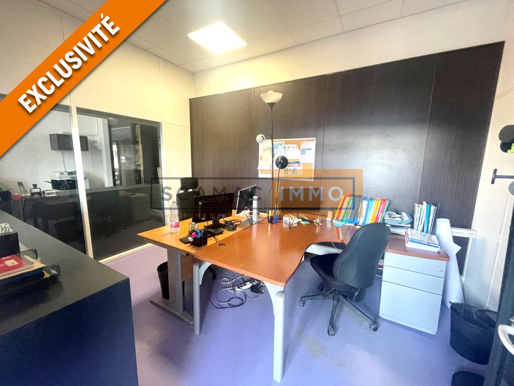 bureau de 196m², Émerainville (Seine-et-Marne)