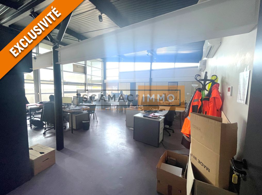 bureau de 196m², Émerainville (Seine-et-Marne)