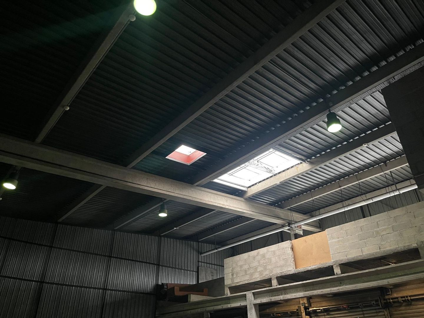 local d'activités de 418m², Aulnay-sous-Bois (Seine-Saint-Denis)