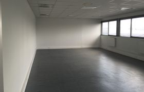local d'activités de 250m², Aulnay-sous-Bois (Seine-Saint-Denis)