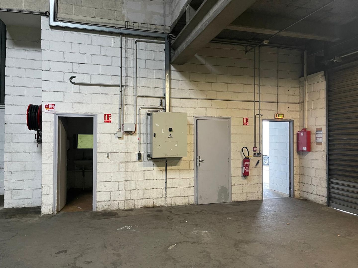 local d'activités de 865m², Aulnay-sous-Bois (Seine-Saint-Denis)