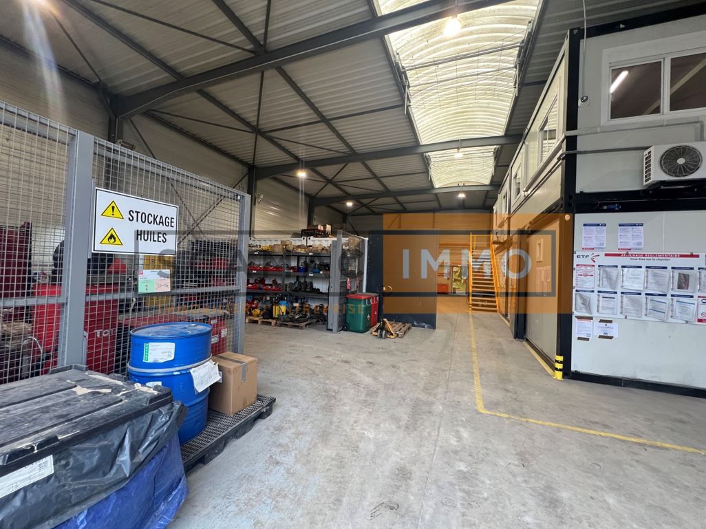 local d'activités de 480m², Claye-Souilly (Seine-et-Marne)