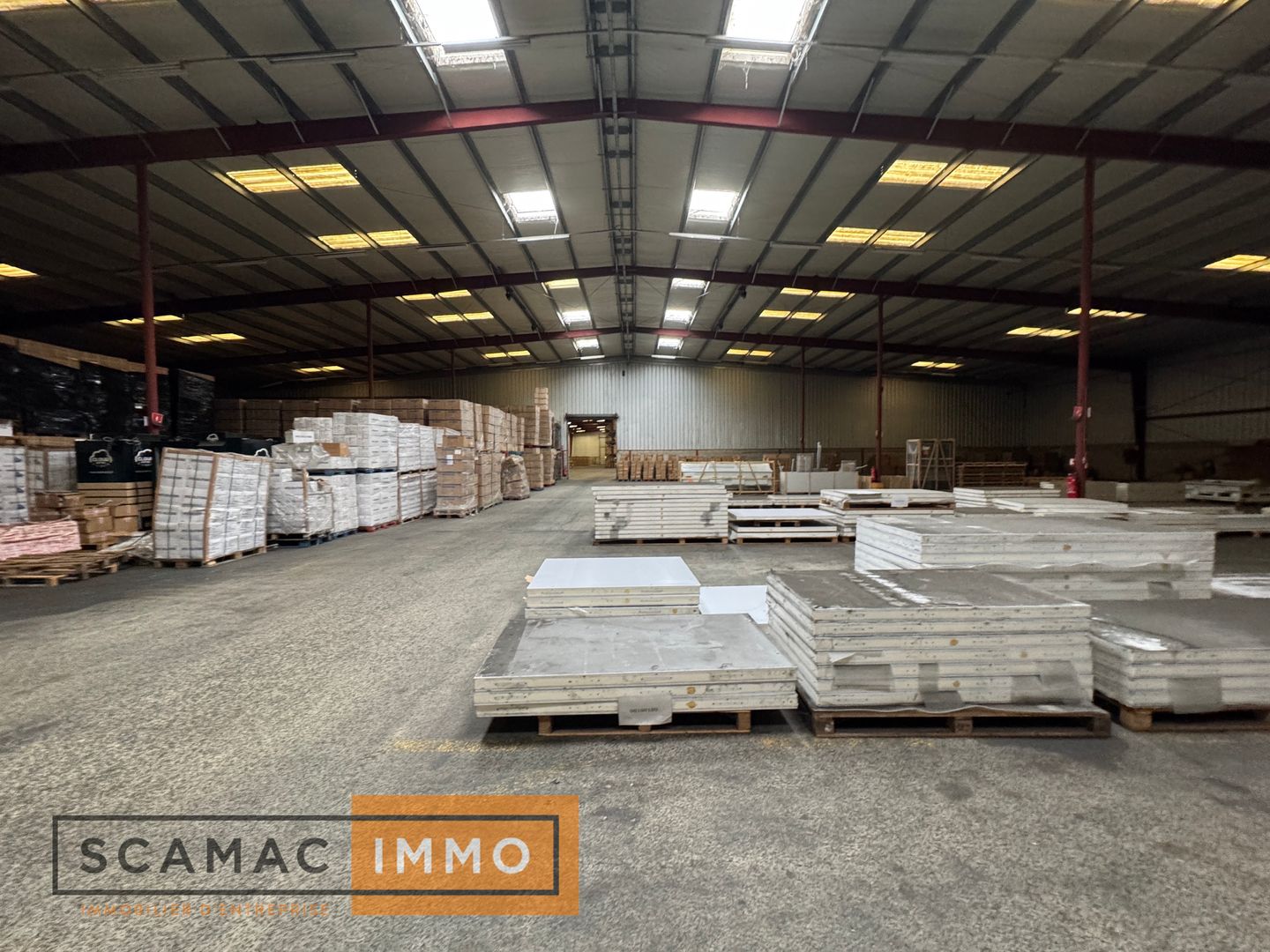 entrepôt de 11&nbsp;001m², Angerville (Essonne)