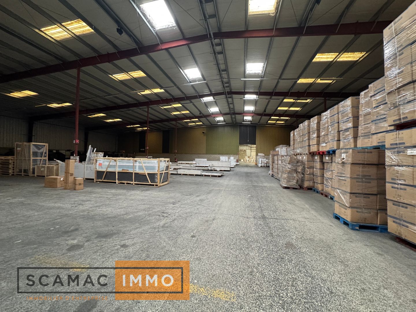 entrepôt de 11&nbsp;001m², Angerville (Essonne)