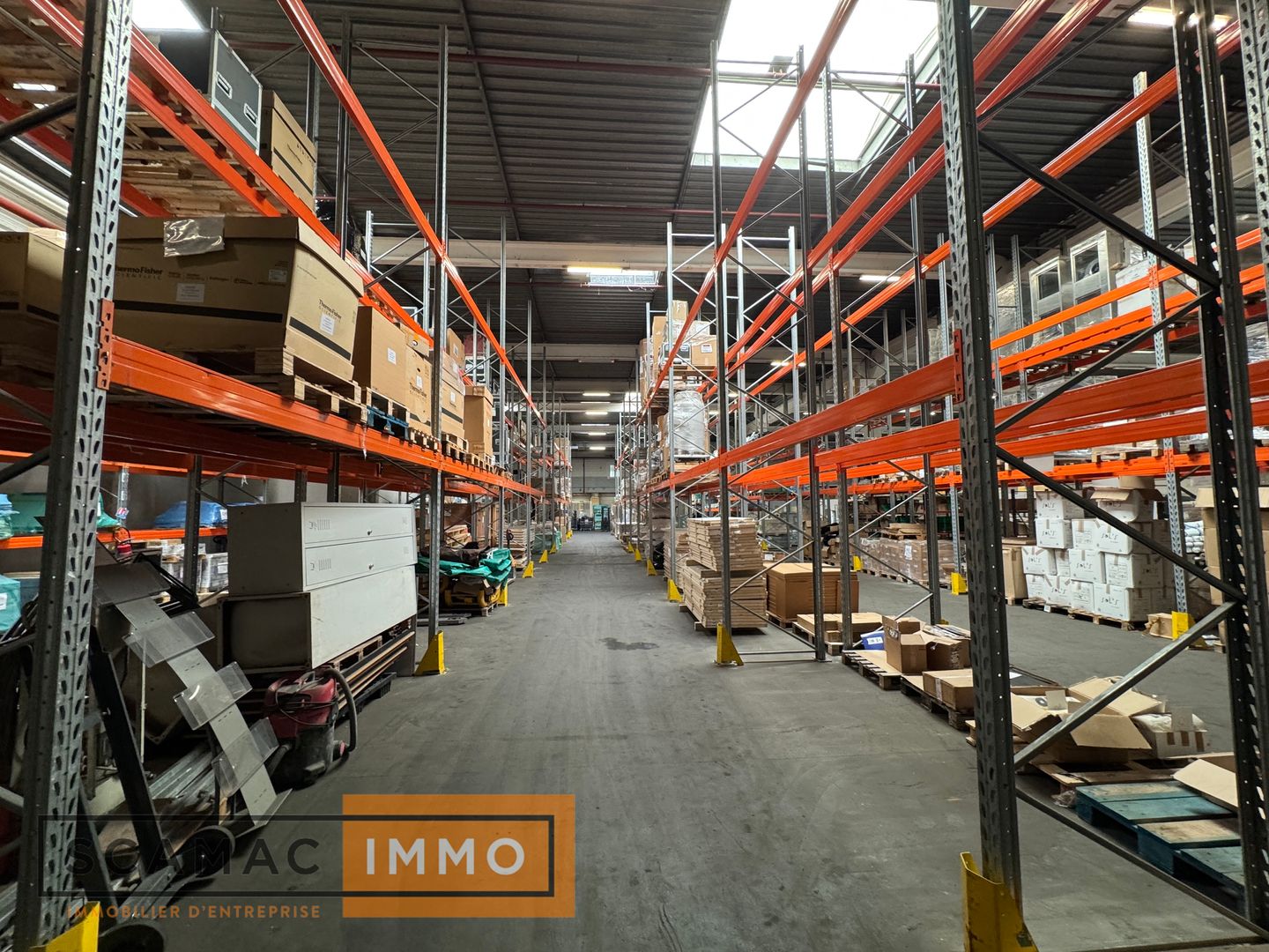 entrepôt de 2 760m², Villejust (Essonne)