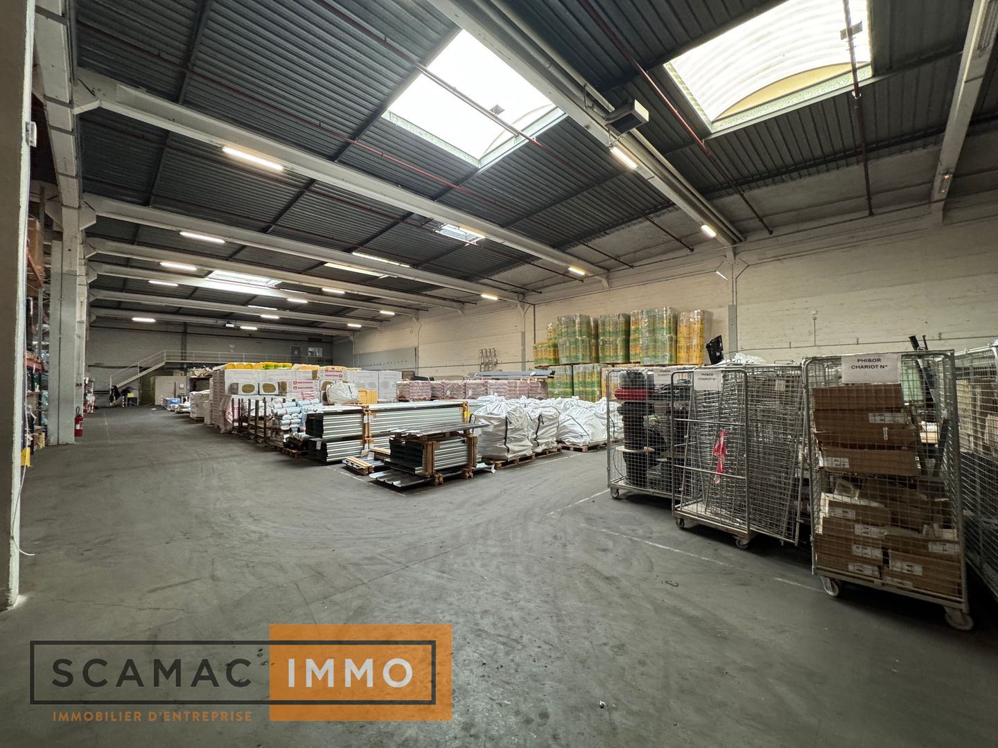 entrepôt de 2&nbsp;760m², Villejust (Essonne)