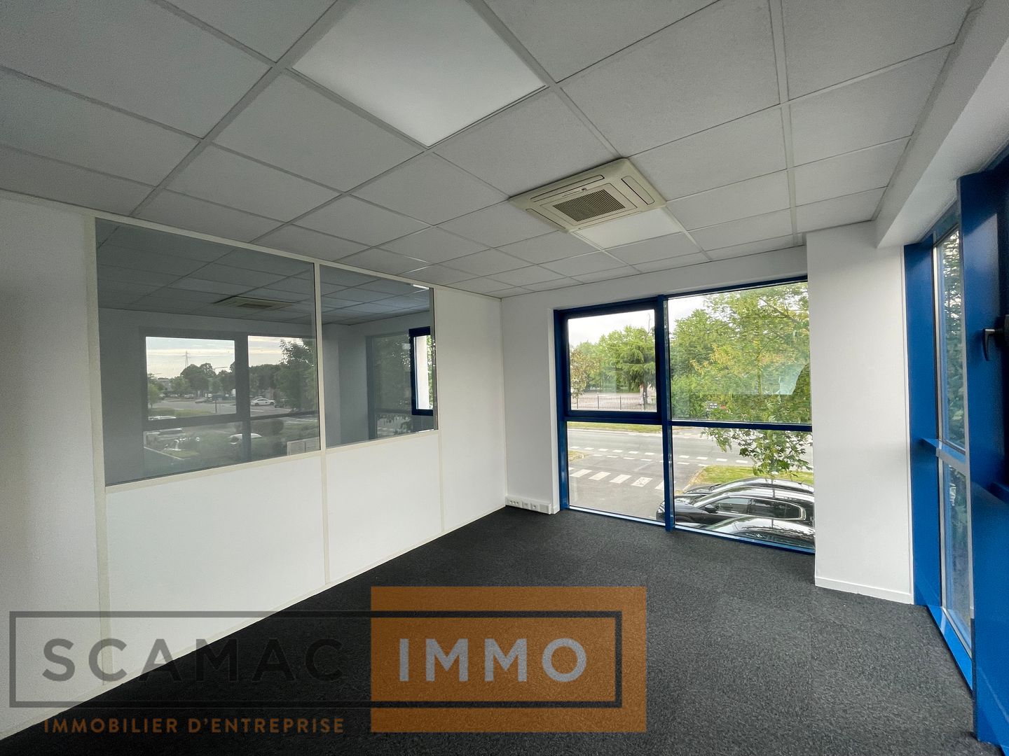 local d'activités de 290m², Moissy-Cramayel (Seine-et-Marne)