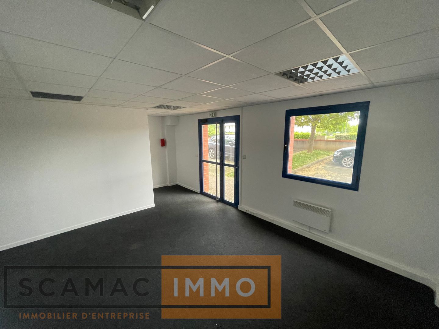 local d'activités de 356m², Moissy-Cramayel (Seine-et-Marne)