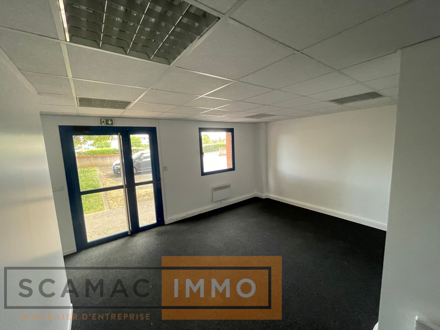 local d'activités de 356m², Moissy-Cramayel (Seine-et-Marne)