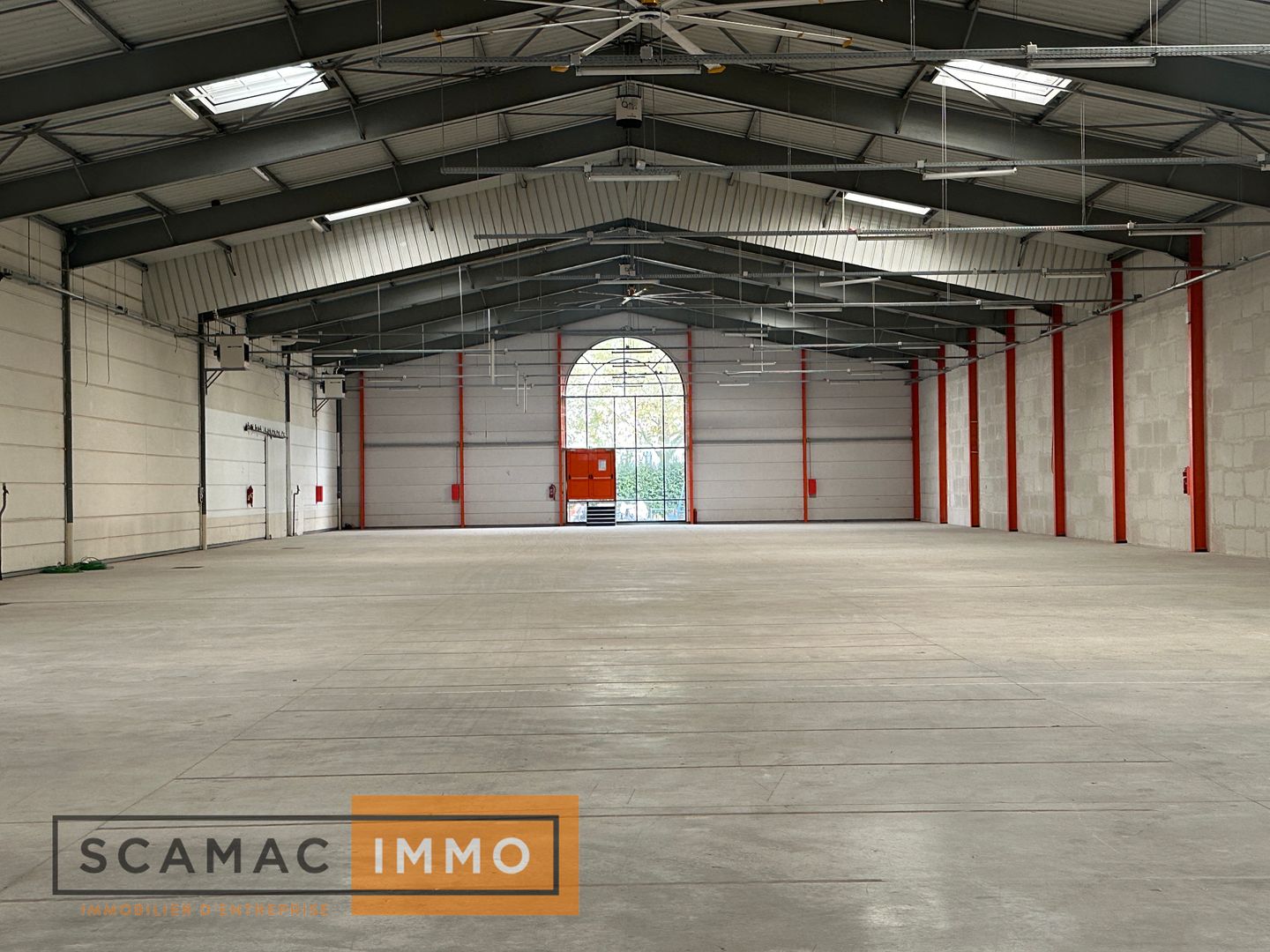 entrepôt de 2 595m², Courcouronnes (Essonne)