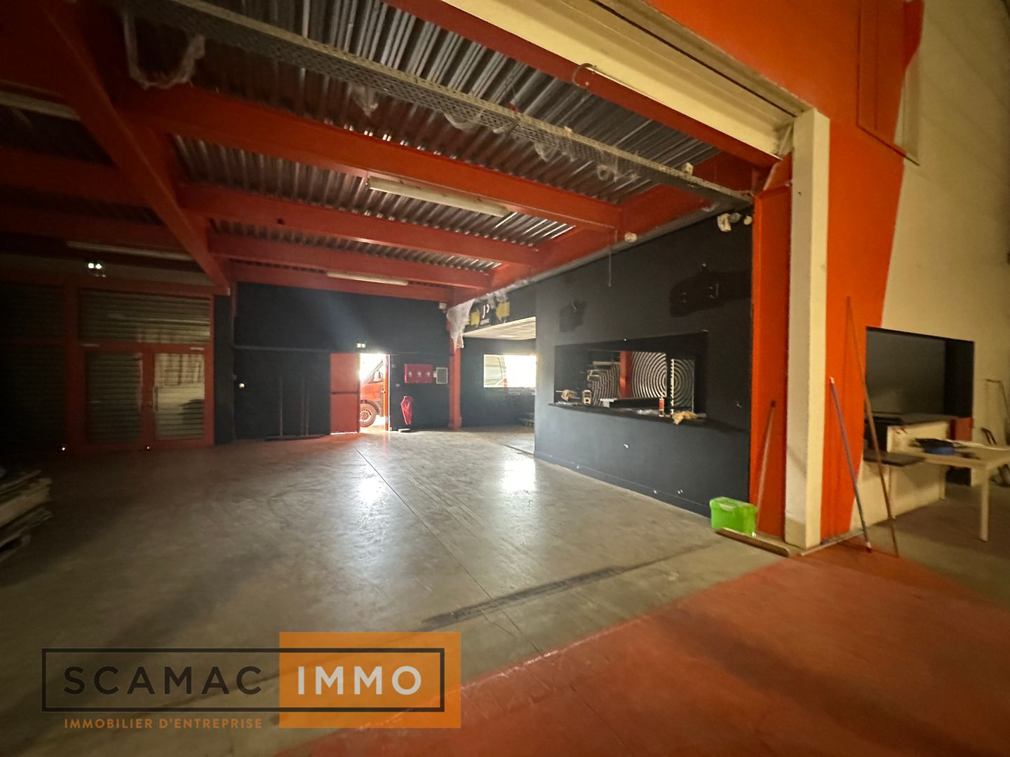 entrepôt de 2&nbsp;595m², Courcouronnes (Essonne)