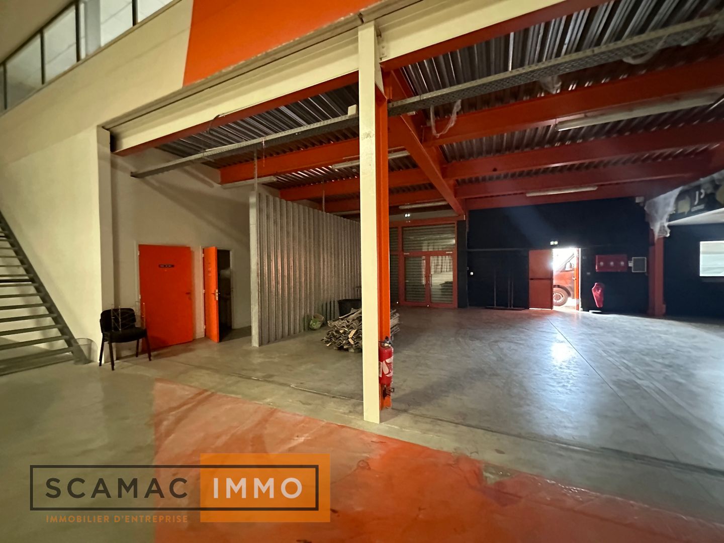 entrepôt de 2 595m², Courcouronnes (Essonne)