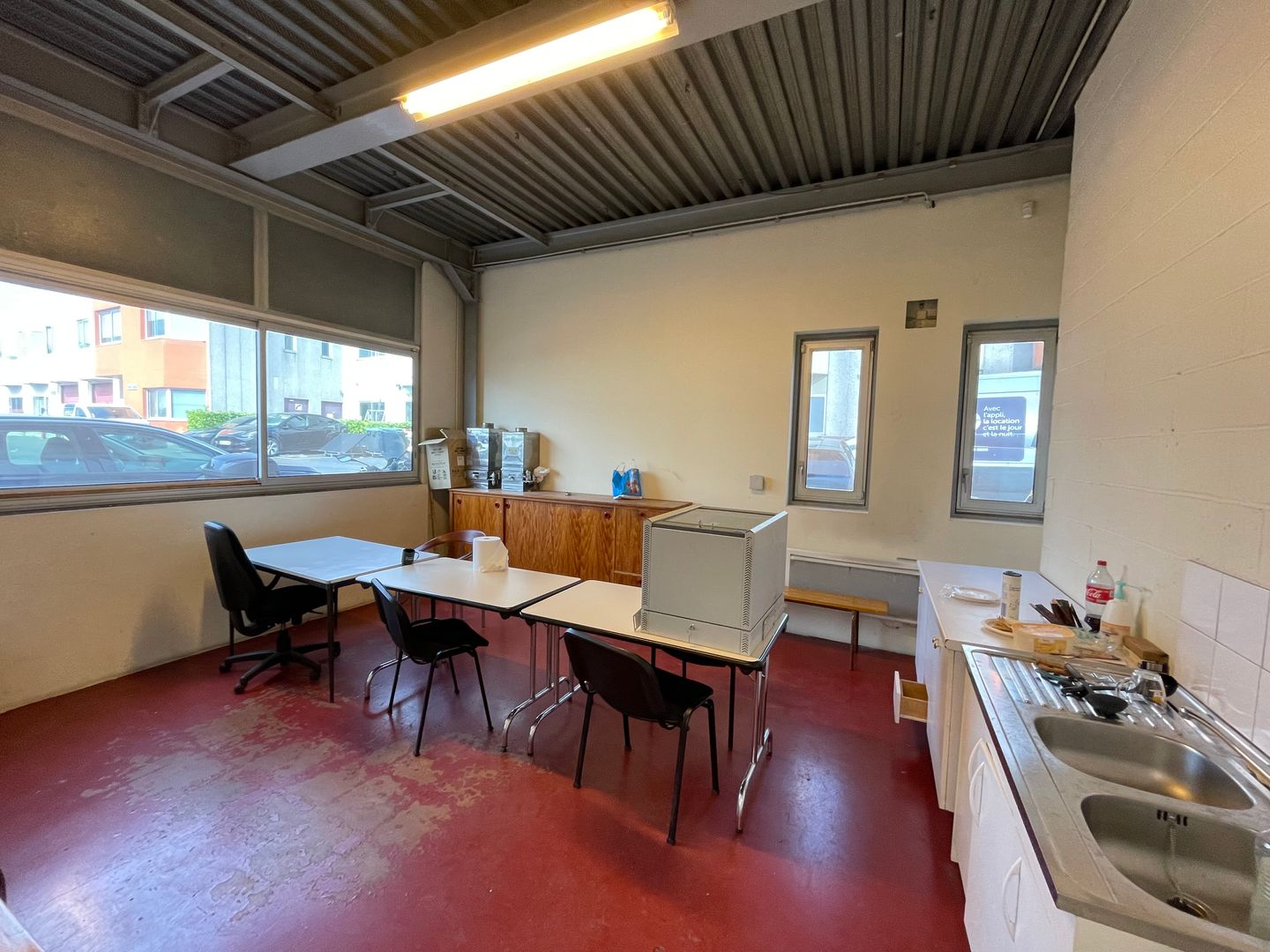 local d'activités de 369m², Villejuif (Val-de-Marne)