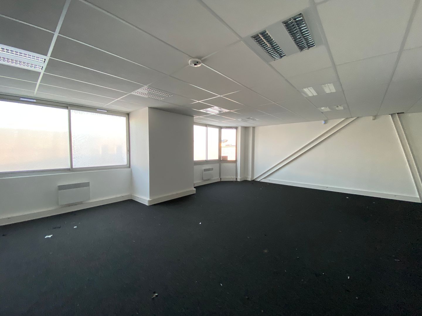 local d'activités de 426m², Villejuif (Val-de-Marne)