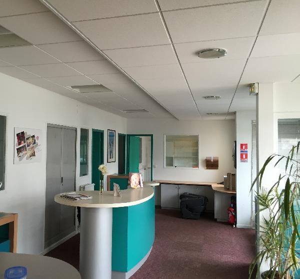 bureau de 115m², Ollainville (Essonne)