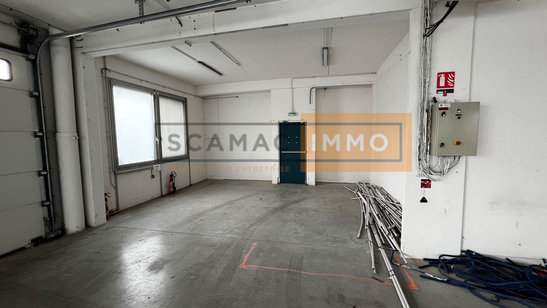 local d'activités de 819m², Gennevilliers (Hauts-de-Seine)