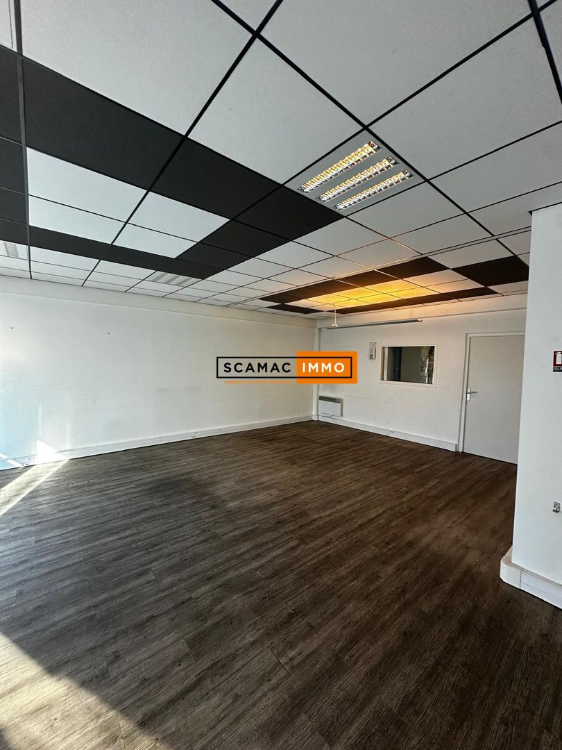 local d'activités de 553m², Bezons (Val-d'Oise)