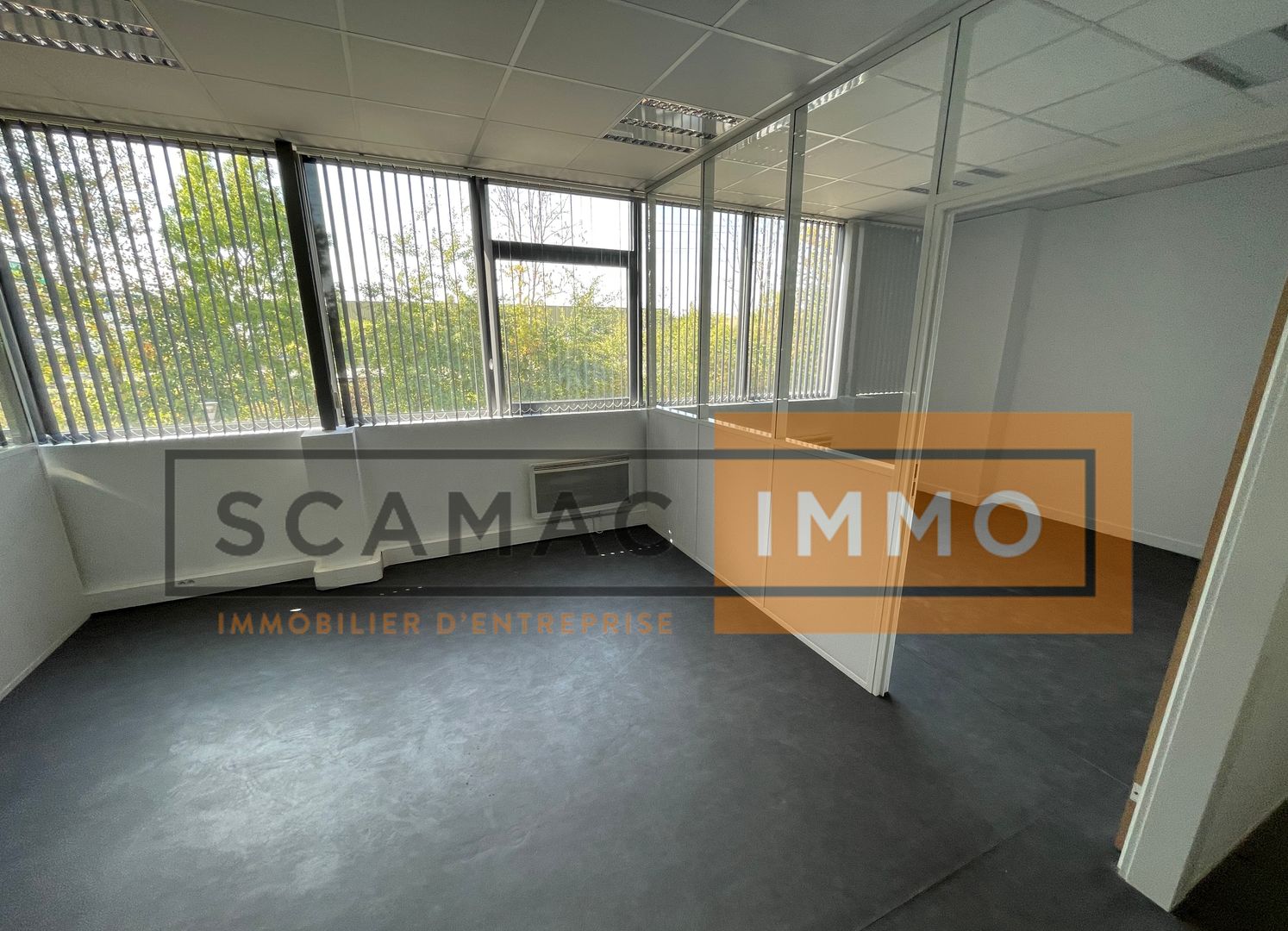 local d'activités de 199m², Bussy-Saint-Martin (Seine-et-Marne)